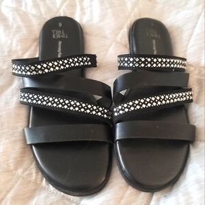 Black and rhinestone size 6 slip on sandles